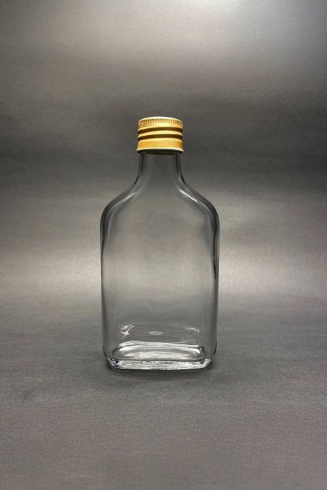 Hermia Juego de Botellas de Vidrio con Toque de Oro (5 piezas) Hermia Juego de Botellas de Vidrio con Toque de Oro (5 piezas)